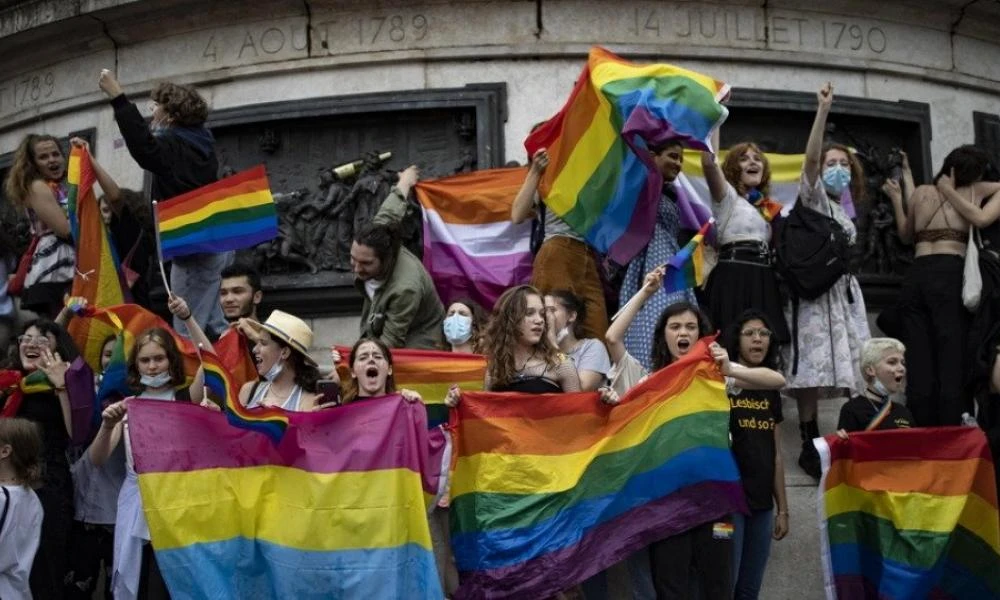 Κατάρ: Θα κατάσχονται οι σημαίες της ΛΟΑΤΚΙ κοινότητας στα γήπεδα του Παγκοσμίου Κυπέλλου